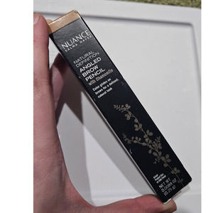 Nuance by Salma Hayek Natural Definition Angled Brow Pencil Light / Medium 930